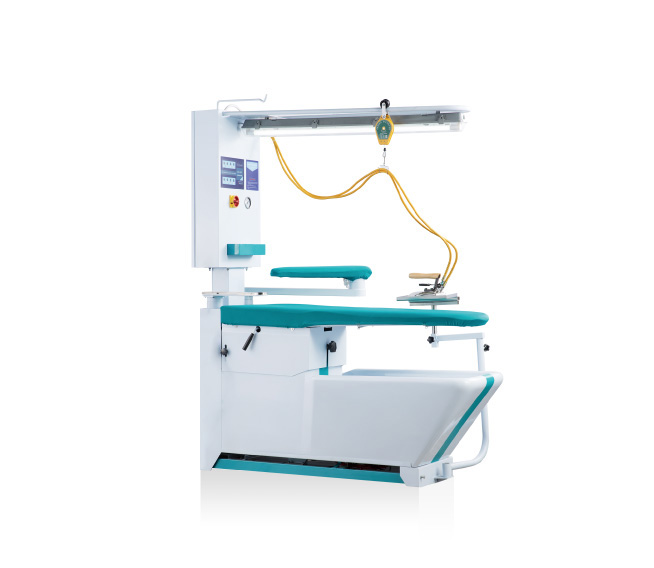 豪华吸鼓风熨烫台